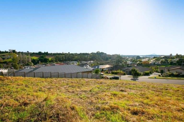 Photo of property in 93 Oteki Park Drive, Welcome Bay, Tauranga, 3112