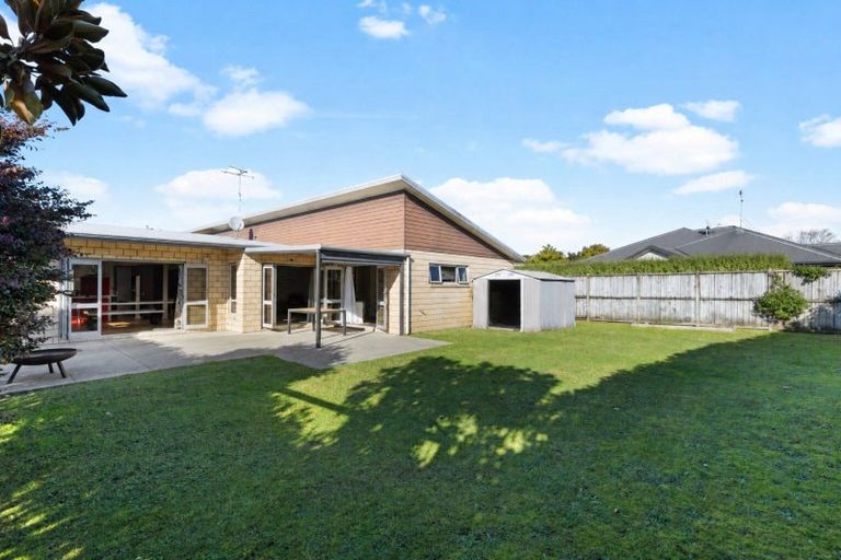 Photo of property in 18 Milbrook Place, Chartwell, Hamilton, 3210