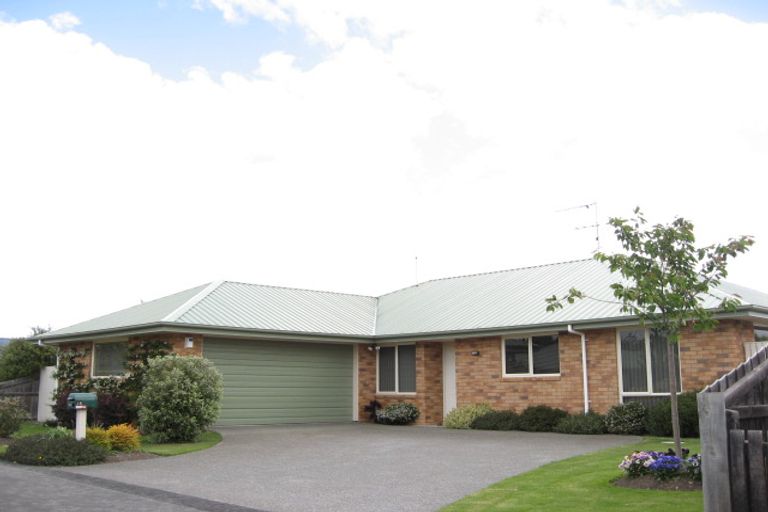 Photo of property in 12 Country Lane, Rangiora, 7400