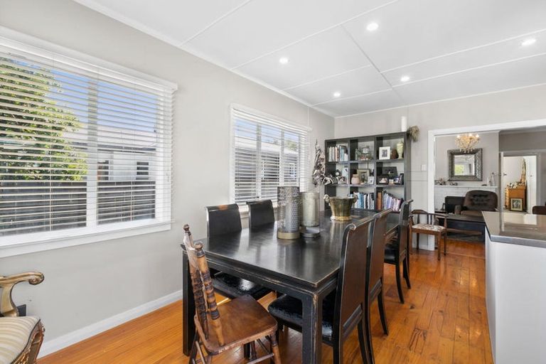 Photo of property in 22 Richmond Street, Fitzroy, New Plymouth, 4312