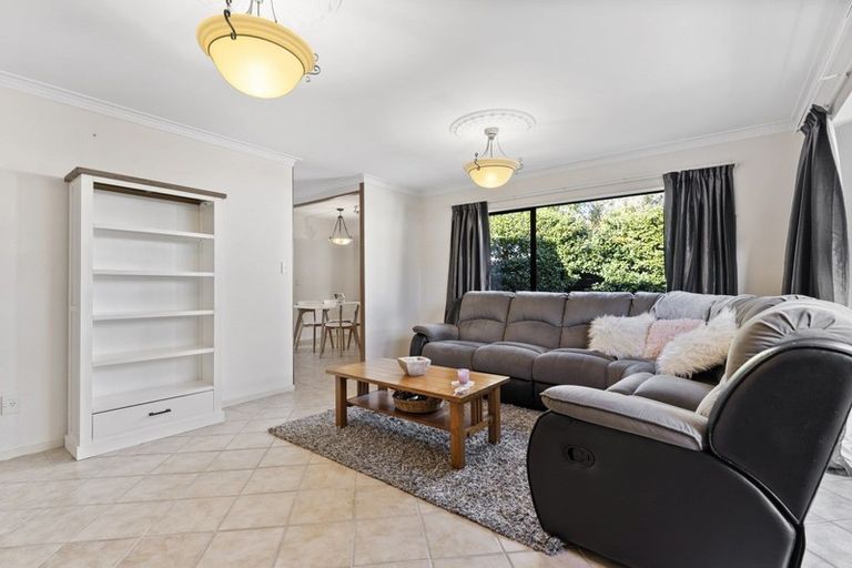 Photo of property in 12 Athena Grove, Highbury, Palmerston North, 4412