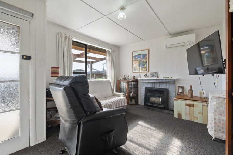 Photo of property in 12 Union Street, Foxton, 4814