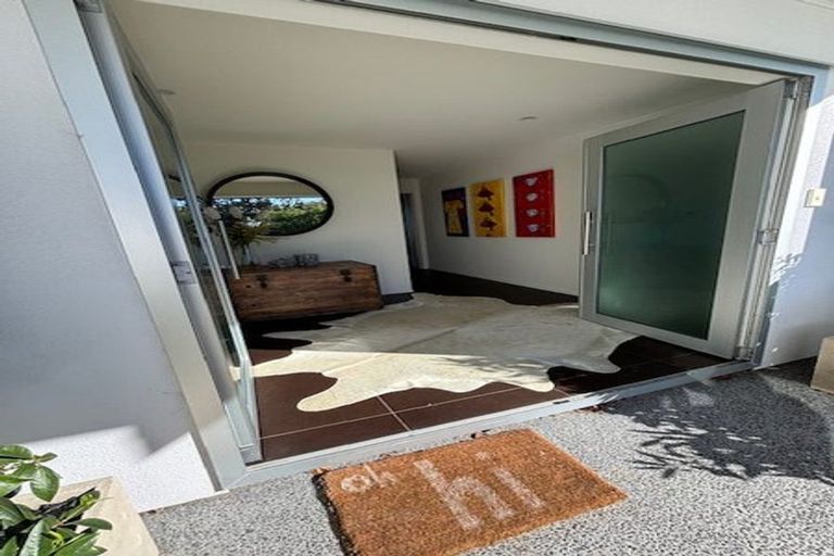 Photo of property in 242 Papamoa Beach Road, Papamoa Beach, Papamoa, 3118