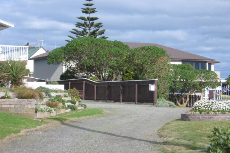 Photo of property in 5 Rosvall Place, Foxton Beach, Foxton, 4815