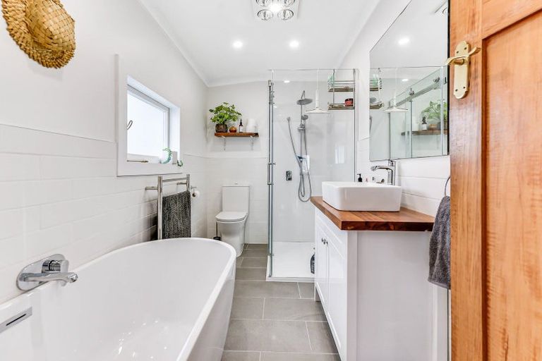 Photo of property in 46 Naylor Street, Hamilton East, Hamilton, 3216