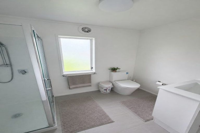 Photo of property in 32 Vimy Place, Mangere, Auckland, 2022