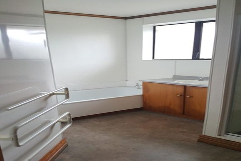 Photo of property in 2/10 Waitui Crescent, Waiwhetu, Lower Hutt, 5010