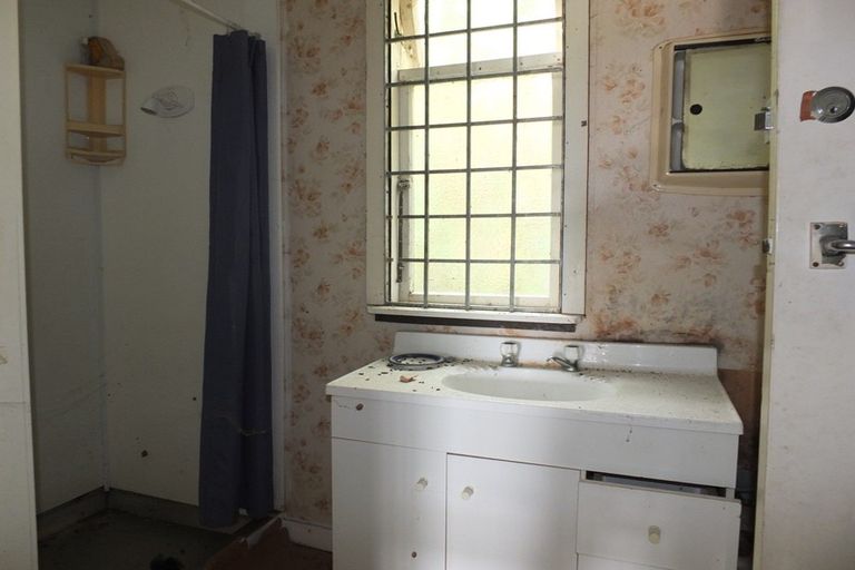 Photo of property in 8 Signal Street, Foxton Beach, Foxton, 4815