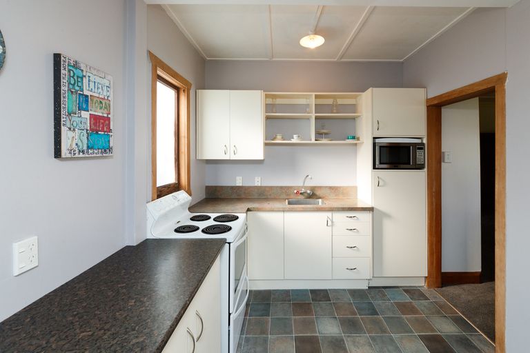 Photo of property in 22 Clausen Street, Takaro, Palmerston North, 4412