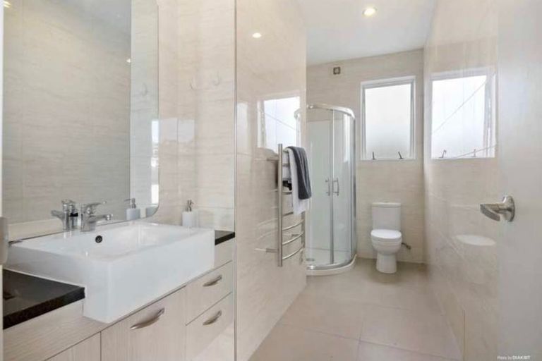 Photo of property in 40b Schnapper Rock Road, Schnapper Rock, Auckland, 0632