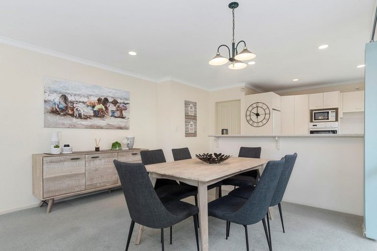 Photo of property in 56a Pitau Road, Mount Maunganui, 3116