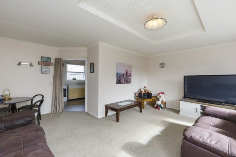Photo of property in 34 Sheffield Street, Awapuni, Palmerston North, 4412