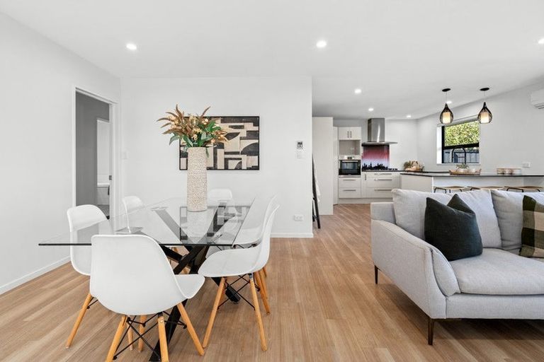Photo of property in 74a Shillingford Boulevard, Rolleston, 7615