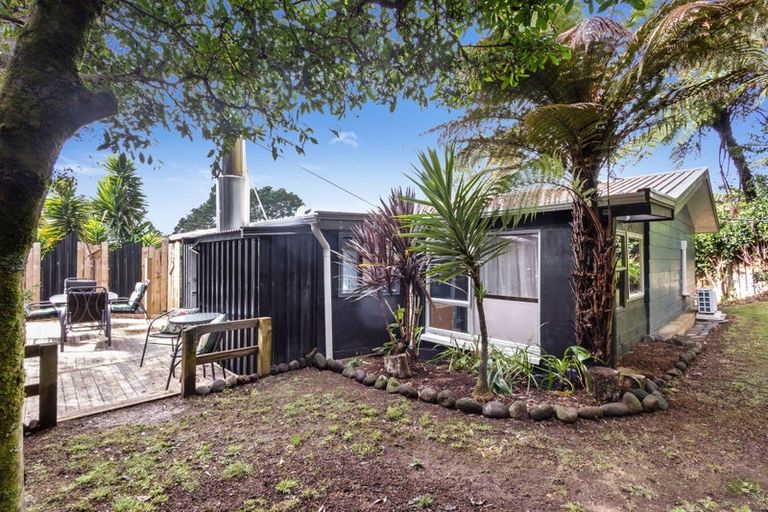 Photo of property in 38 Carlton Terrace, Westown, New Plymouth, 4310