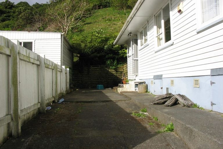 Photo of property in 26 Holmes Grove, Naenae, Lower Hutt, 5011