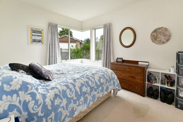 Photo of property in 15 The Grove, Red Beach, 0932