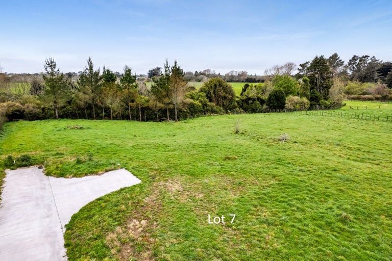 Photo of property in 14 Celia Street, Stratford, 4332