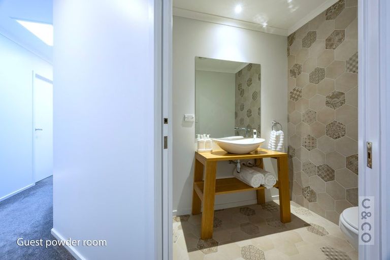 Photo of property in 19 Riverhead Point Drive, Riverhead, 0820