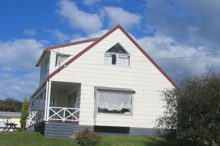 Photo of property in 110 Weka Street, Whangamata, 3620