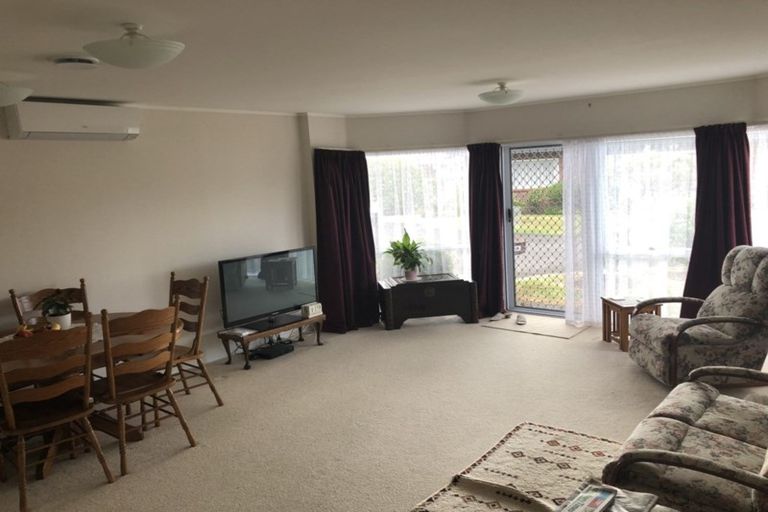 Photo of property in 98d Lakeside Drive, Orewa, 0931