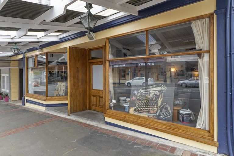 Photo of property in 96 Bridge Street, Eltham, 4322