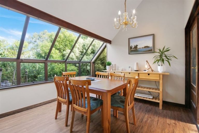 Photo of property in 7 Shalamar Drive, Cashmere, Christchurch, 8022