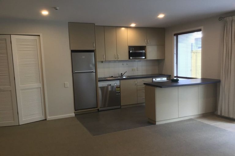 Photo of property in 3/245 Montreal Street, Christchurch Central, Christchurch, 8013