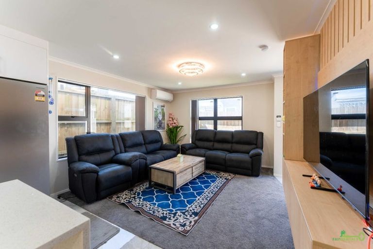 Photo of property in 41a Scotts Road, Manurewa East, Auckland, 2102