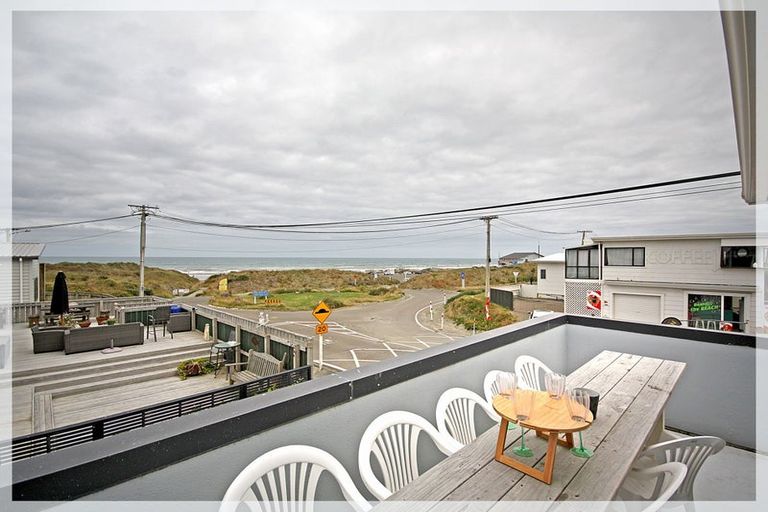 Photo of property in 16 Ocean Beach Street, Foxton Beach, Foxton, 4815