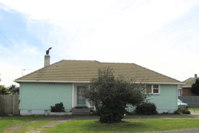 Photo of property in 12 Kauri Street, Gonville, Whanganui, 4501