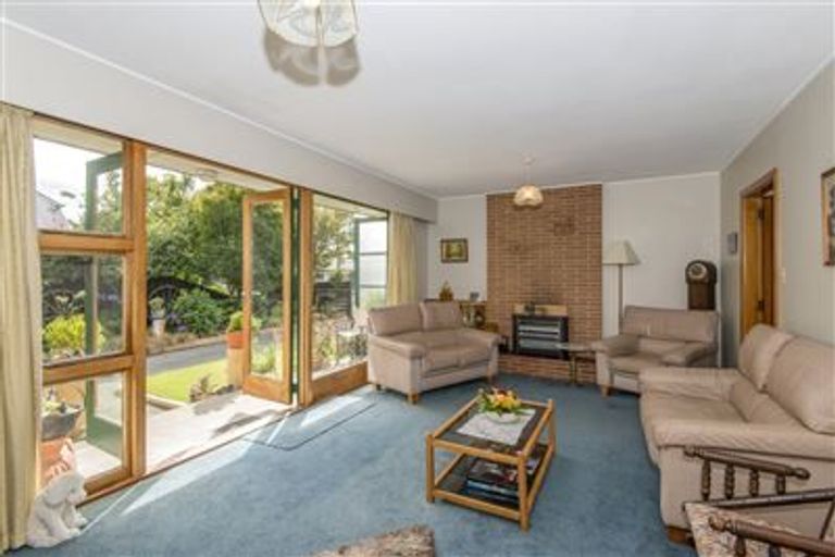 Photo of property in 5 Withells Road, Avonhead, Christchurch, 8042