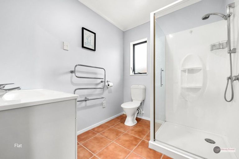 Photo of property in 5 Sapphire Grove, Birchville, Upper Hutt, 5018