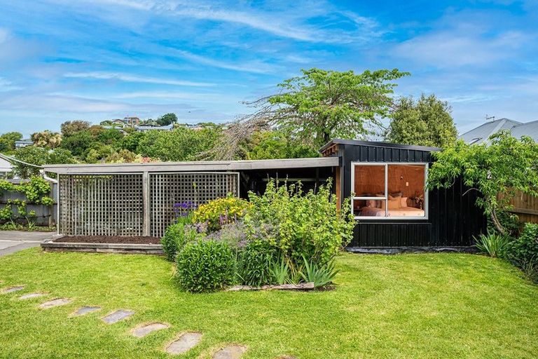 Photo of property in 2/26 Koromiko Street, Saint Martins, Christchurch, 8022