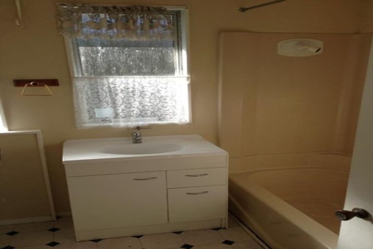 Photo of property in 1 Thomas Street, Tikipunga, Whangarei, 0112