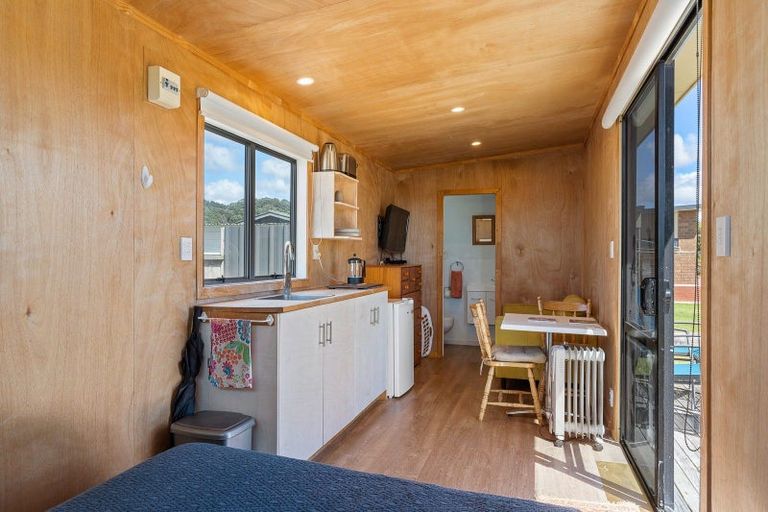 Photo of property in 114 Tamaki Road, Whangamata, 3620