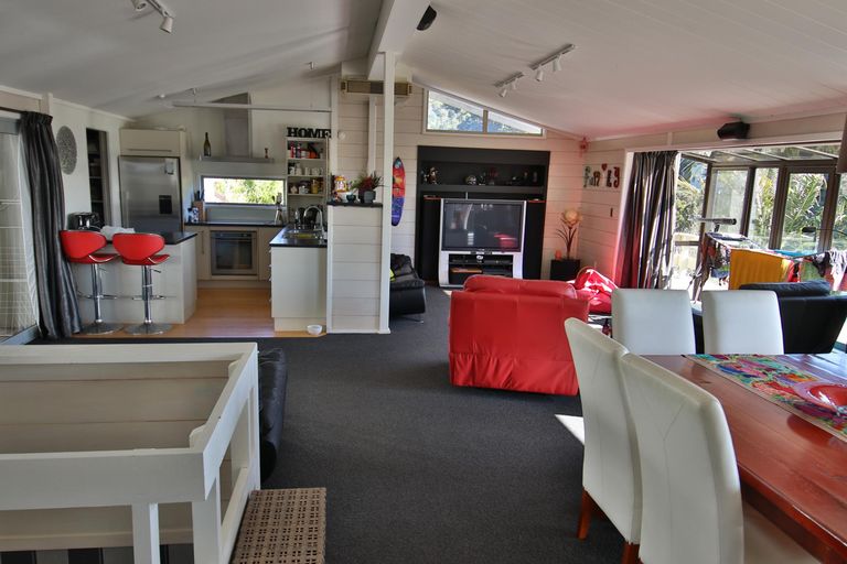 Photo of property in 32 Joyces Road, Paihia, 0200