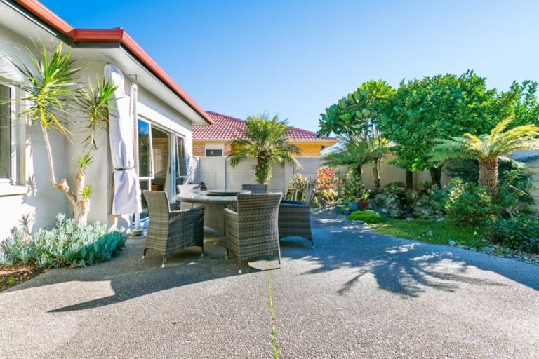 Photo of property in 18 Bermuda Drive, Papamoa Beach, Papamoa, 3118