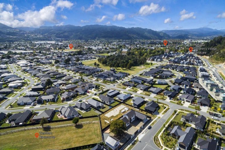 Photo of property in 20 Salisbury Crescent, Wallaceville, Upper Hutt, 5018