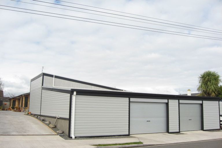 Photo of property in 6 Struan Avenue, Lower Vogeltown, New Plymouth, 4310