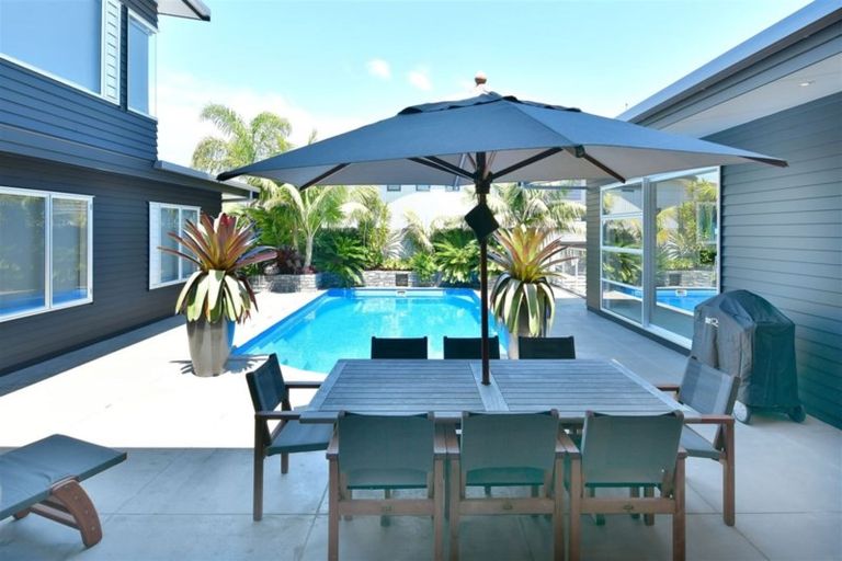 Photo of property in 9a Brown Street, Manly, Whangaparaoa, 0930