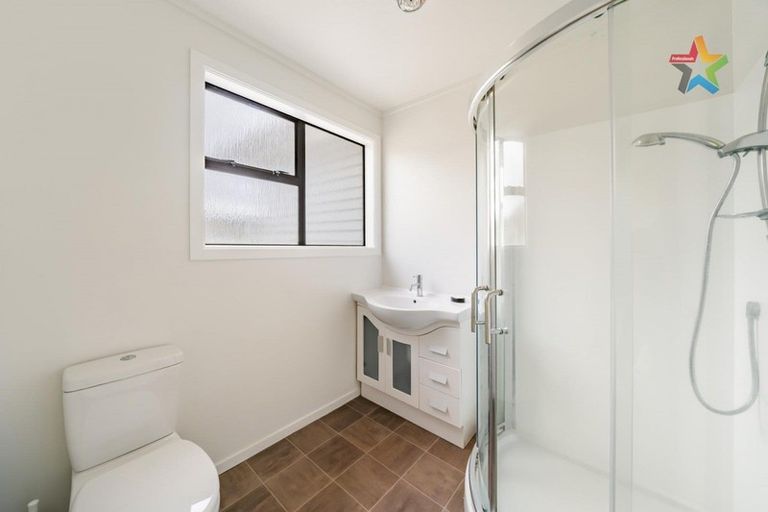 Photo of property in 17 Reynolds Street, Taita, Lower Hutt, 5011