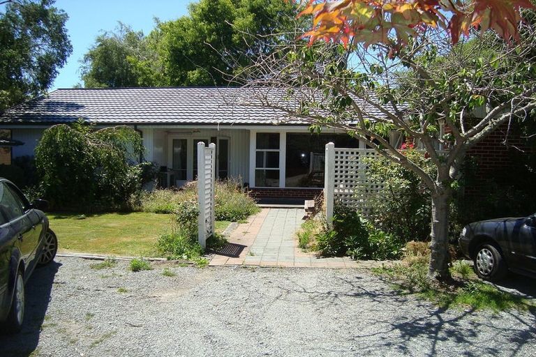 Photo of property in 38a Newnham Terrace, Upper Riccarton, Christchurch, 8041