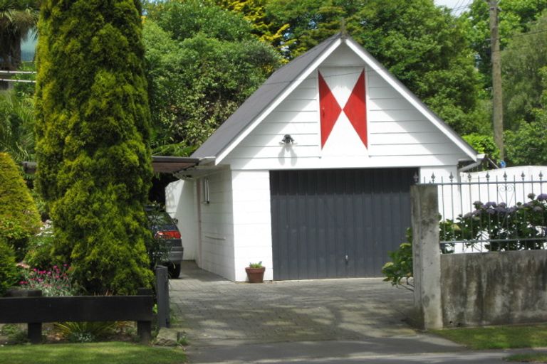 Photo of property in 4 Cholmondeley Avenue, Opawa, Christchurch, 8023