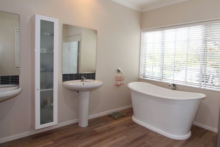 Photo of property in 40 Glen Oaks Drive, Northwood, Christchurch, 8051