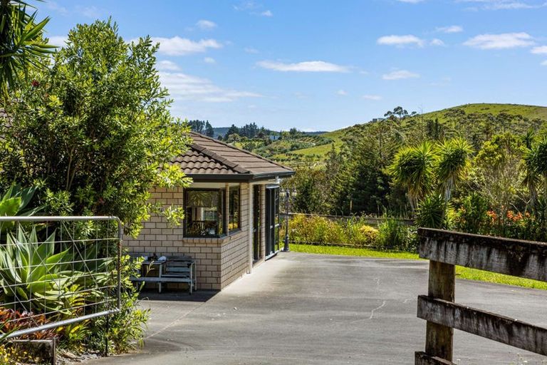 Photo of property in 10 Midgley Road, Mangonui, 0494