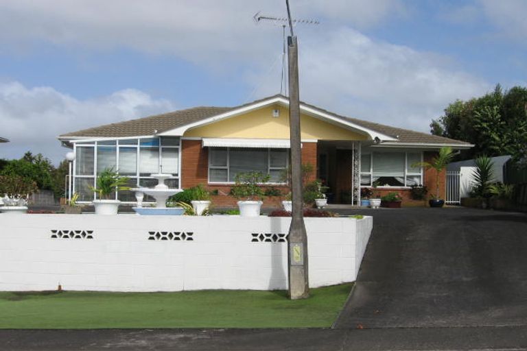 Photo of property in 23 Jenelin Road, Glendene, Auckland, 0602