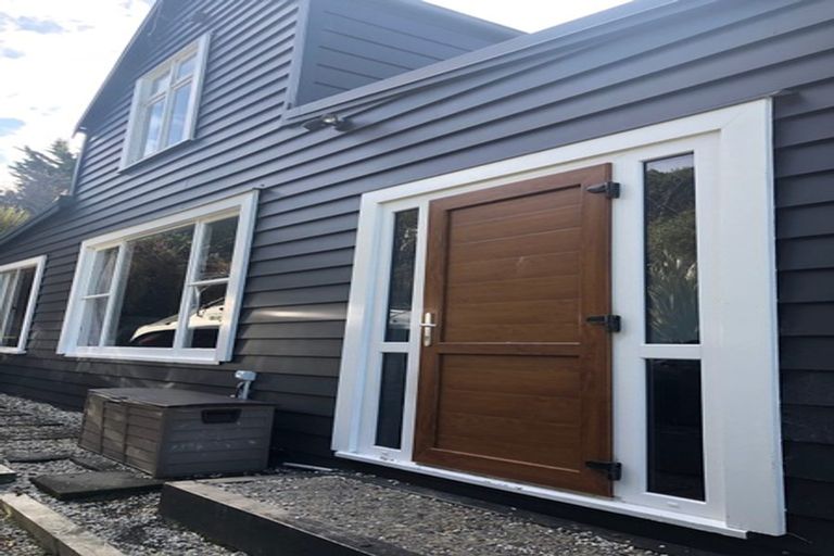 Photo of property in 17 Queen Street, Brighton, Dunedin, 9035