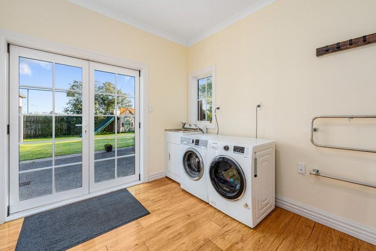 Photo of property in 39 Dittmer Drive, Awapuni, Palmerston North, 4412