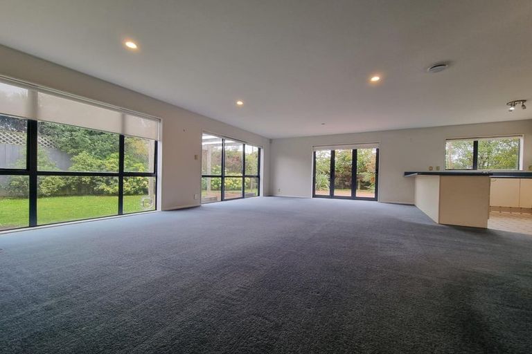 Photo of property in 59 Orlando Crescent, Waimairi Beach, Christchurch, 8083
