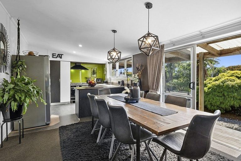 Photo of property in 21 Calgher Avenue, Waitara, 4320